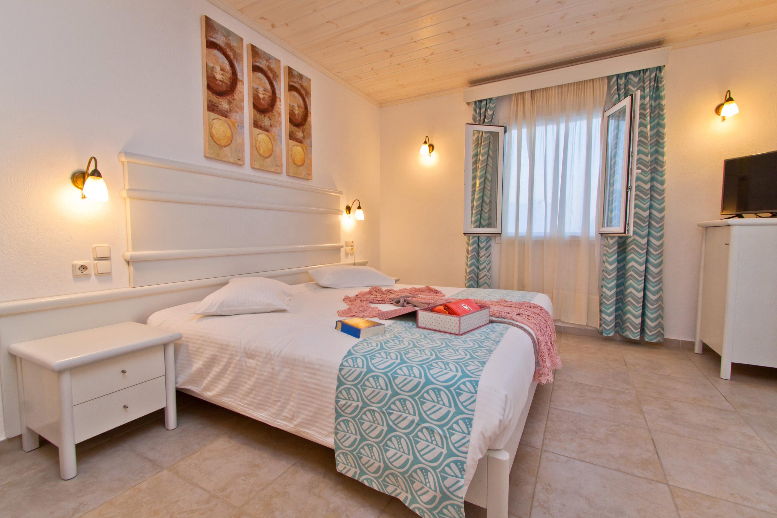 אורנוס Yiannaki Hotel מראה חיצוני תמונה